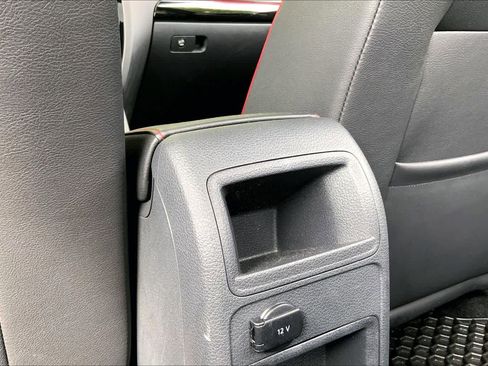 Used 2015 Volkswagen Jetta GLI SE FWD image 35