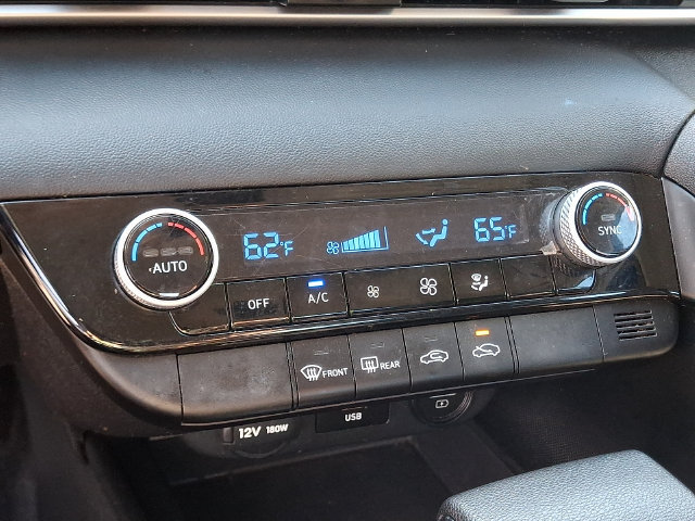 Used 2023 Hyundai Elantra SEL FWD image 16