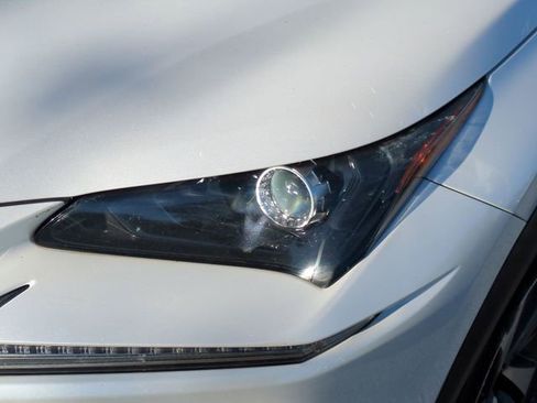 Used 2018 Lexus NX 300 FWD w/ Premium Package image 9