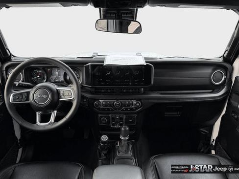 Used 2024 Jeep Wrangler Unlimited Sahara w/ Safety Group image 10