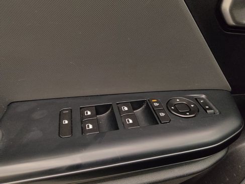 Used 2025 Kia K4 FWD image 27