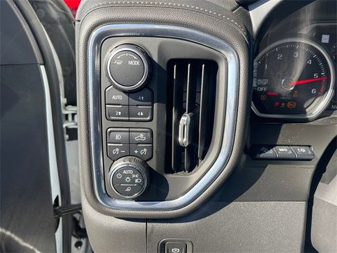 Used 2020 Chevrolet Silverado 1500 LTZ w/ LTZ Premium Package image 21