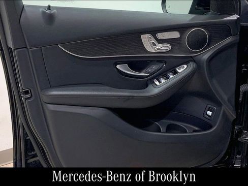 Certified 2022 Mercedes-Benz GLC 300 GLC 300 image 23