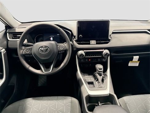 New 2025 Toyota RAV4 XLE image 19