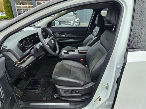 Certified 2024 Nissan Ariya AWD image 17