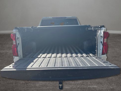 Used 2022 Chevrolet Silverado 1500 LT Trail Boss w/ LT Trail Boss Premium Package image 32