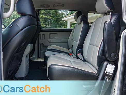 Used 2019 Kia Sedona EX FWD image 21