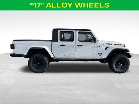 Used 2023 Jeep Gladiator Sport image 6