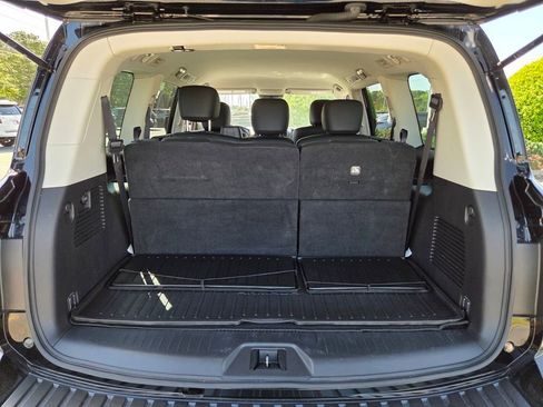 Used 2023 Nissan Armada SV w/ Cargo Package image 8