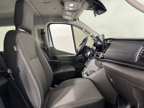 Used 2023 Ford Transit 350 XLT image 31