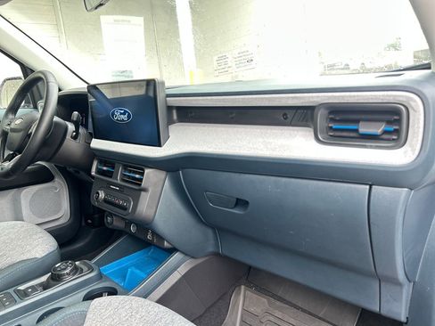 Used 2025 Ford Maverick XLT w/ XLT Luxury Package AWD/4WD image 15