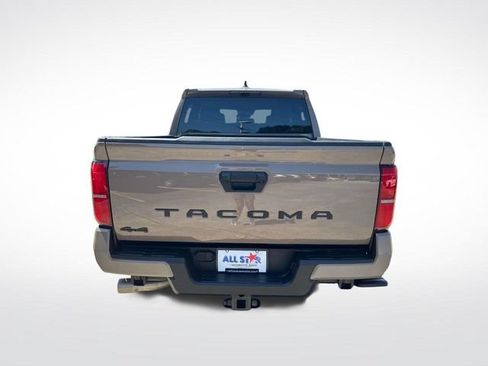 Used 2026 Toyota Tacoma SR5 AWD/4WD image 7