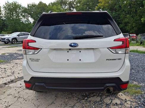 Certified 2023 Subaru Forester Premium AWD/4WD image 6