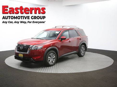 Used 2022 Nissan Pathfinder SL image 59