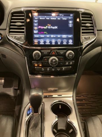 Used 2020 Jeep Grand Cherokee Altitude AWD/4WD image 29