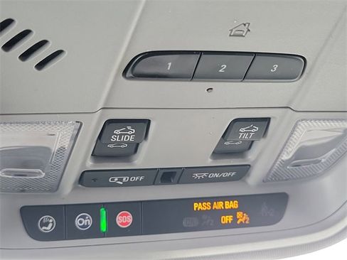 Certified 2023 GMC Acadia SLT image 22