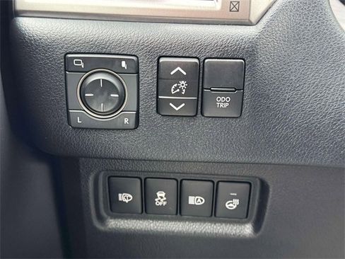 Used 2023 Lexus GX 460 Premium image 23