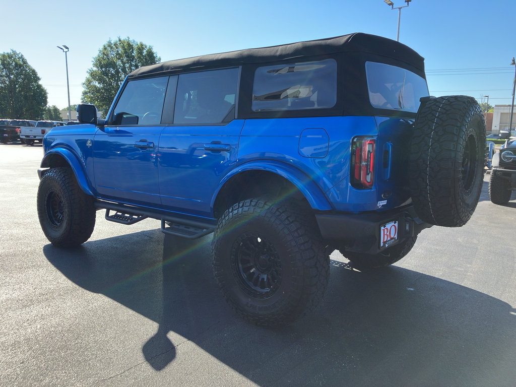 Used 2023 Ford Bronco Outer Banks AWD/4WD image 3