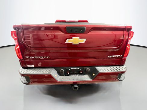 Used 2022 Chevrolet Silverado 1500 Custom w/ Safety Confidence Package RWD image 6