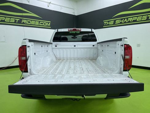 Used 2017 Chevrolet Colorado W/T w/ WT Convenience Package image 9