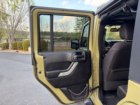 Used 2013 Jeep Wrangler Unlimited Sahara w/ Connectivity Group image 34