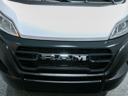 Used 2023 RAM ProMaster 2500 FWD image 4