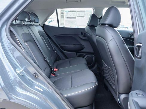 New 2025 Hyundai Venue Limited image 10