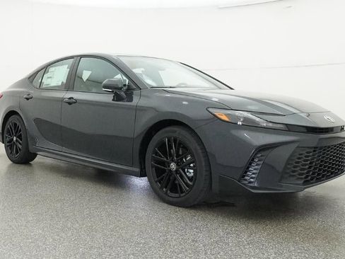 New 2026 Toyota Camry SE FWD image 29