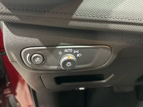Used 2024 Chevrolet TrailBlazer LT AWD/4WD image 22