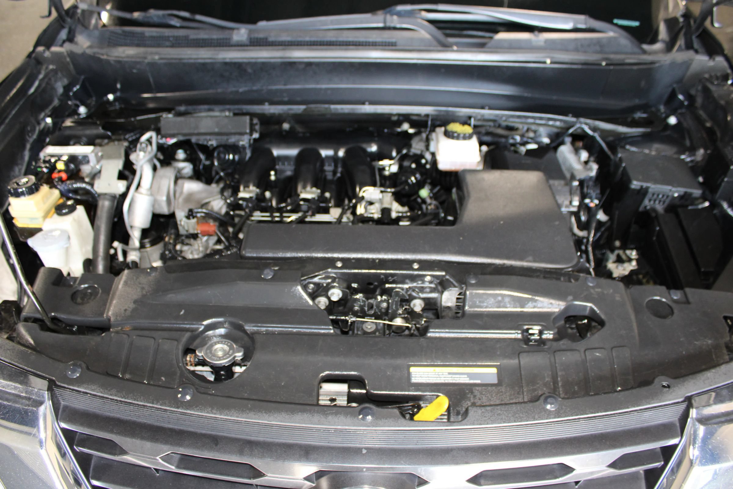 Used 2018 Nissan Pathfinder SL w/ Cargo Package FWD image 37