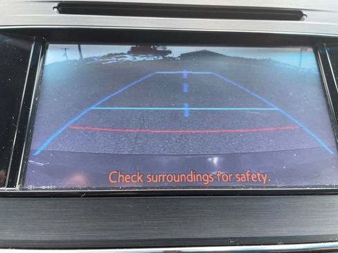 Used 2013 Toyota Avalon XLE Touring FWD image 36