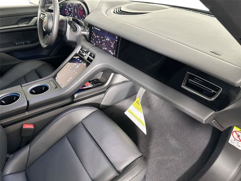 Certified 2026 Porsche Taycan AWD/4WD image 28