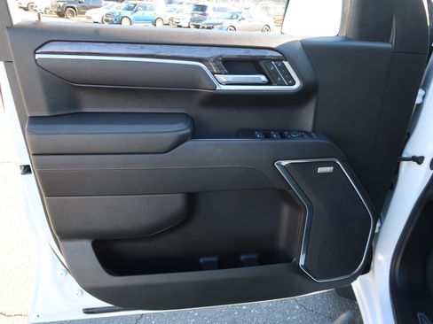 Used 2025 Chevrolet Silverado 1500 LTZ w/ Technology Package image 20