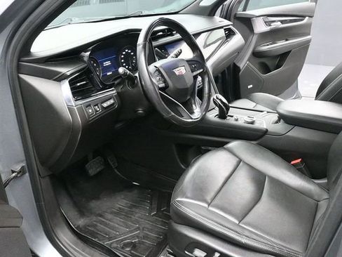 Used 2020 Cadillac XT6 Premium Luxury image 17