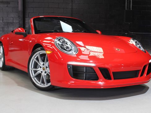Used 2019 Porsche 911 Carrera w/ Sportdesign Package image 8