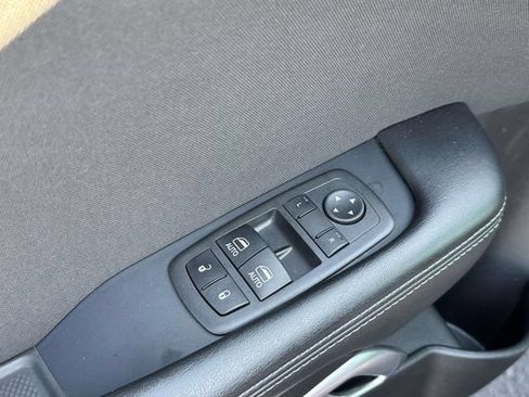Used 2022 Dodge Challenger R/T Scat Pack w/ Driver Convenience Group RWD image 34
