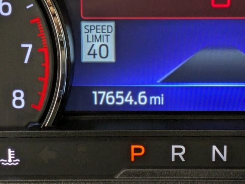 Used 2022 Ford Explorer Limited w/ Equipment Group 301A image 16