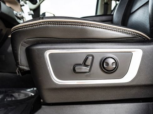Used 2022 RAM 1500 Laramie w/ Laramie Southwest Edition AWD/4WD image 12