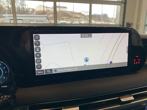 Used 2024 Hyundai Palisade Calligraphy image 8