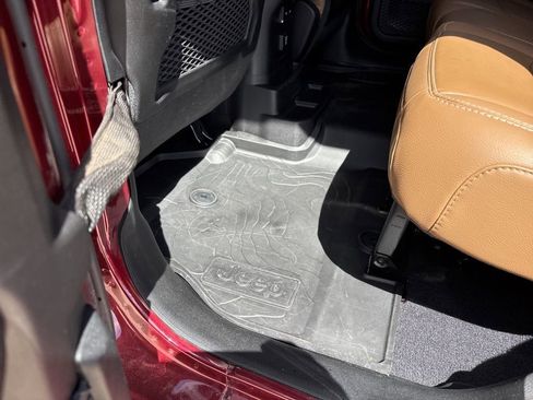 Used 2021 Jeep Wrangler Unlimited Rubicon image 20