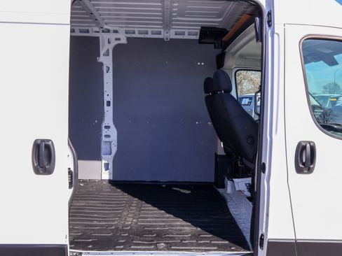 Used 2021 RAM ProMaster 2500 image 10