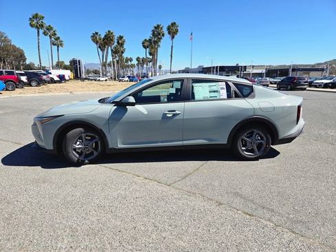 New 2026 Kia K4 FWD image 11