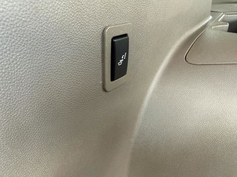 Used 2024 GMC Yukon XL Denali image 38