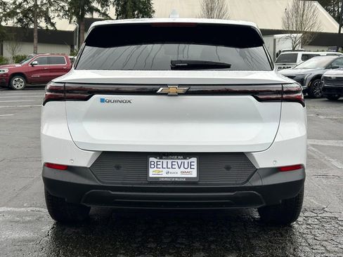 New 2026 Chevrolet Equinox EV LT image 4