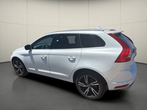 Used 2017 Volvo XC60 T6 R-Design w/ Climate Package AWD/4WD image 5