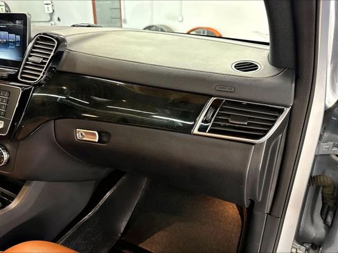 Used 2018 Mercedes-Benz GLE 43 AMG 4MATIC Coupe image 17