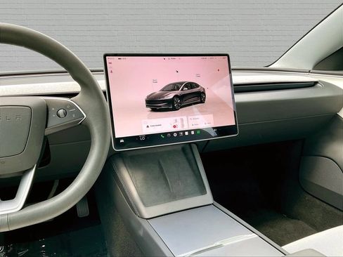 Used 2025 Tesla Model 3 Long Range RWD image 9