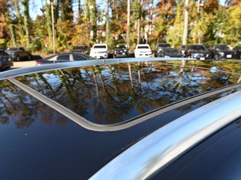 Used 2020 Buick Envision Essence w/ Experience Buick Package image 10