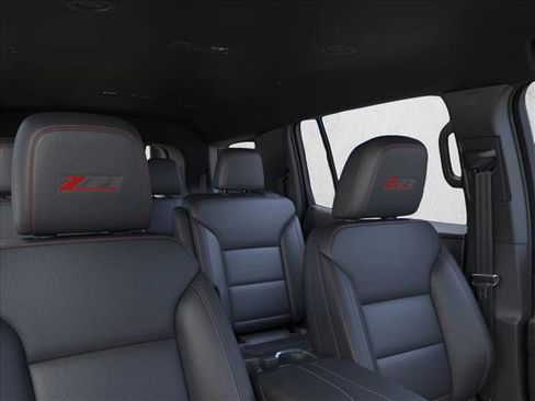 New 2026 Chevrolet Traverse Z71 image 24