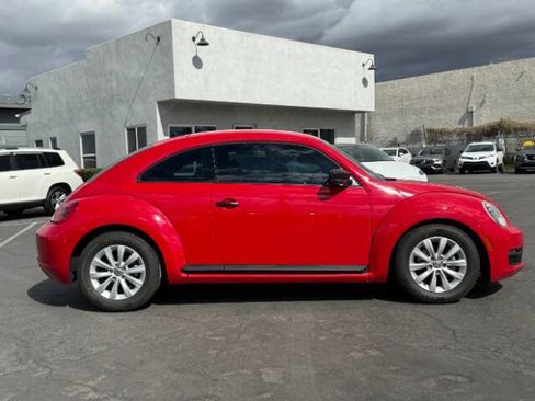 Used 2016 Volkswagen Beetle 1.8T FWD image 2
